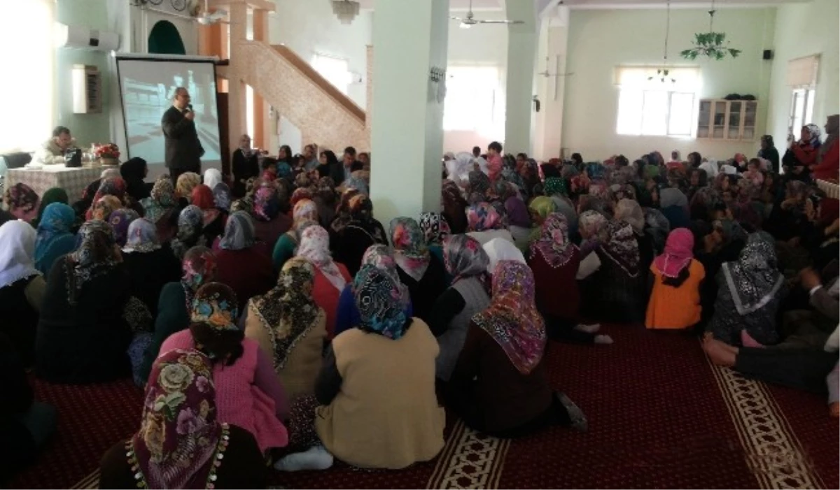 Kırıkhan\'da Kadınlara Cami, Kadın ve Aile Konferansı Verildi