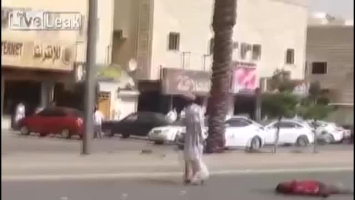 Sokak Ortasındaki Cinayet Anbean Kamerada