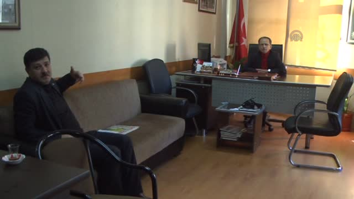 Muhtarlık yarışını kaybedince konfederasyon başkanlığından istifa etti -