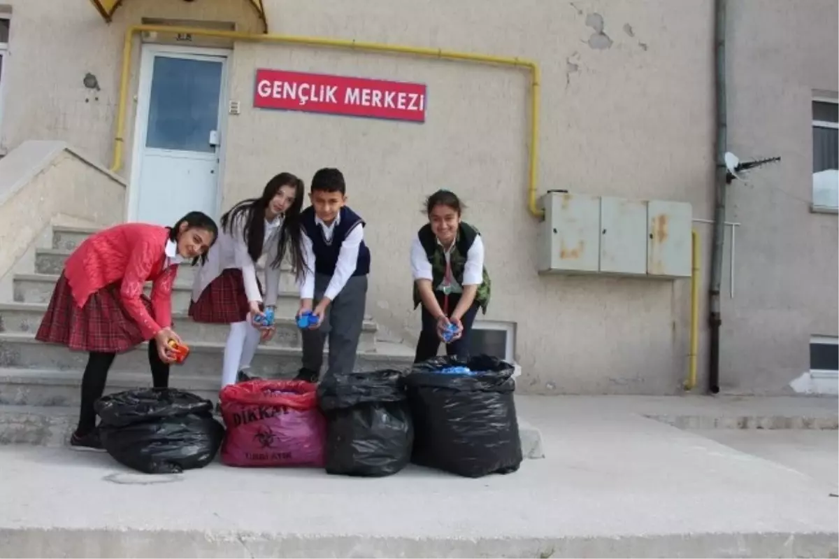 Niğde\'de 100 Bin Mavi Kapak Toplandı