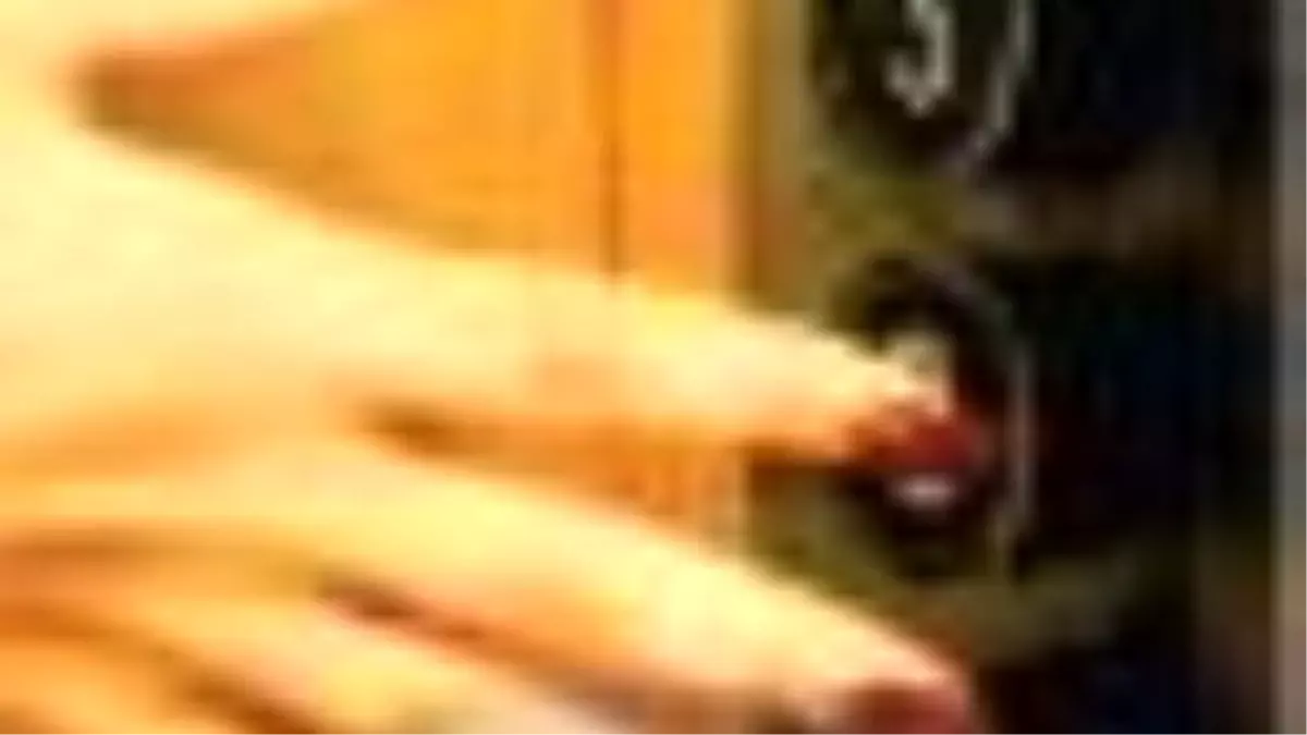 Şafakta Üç Kez Kitabı Çıktı