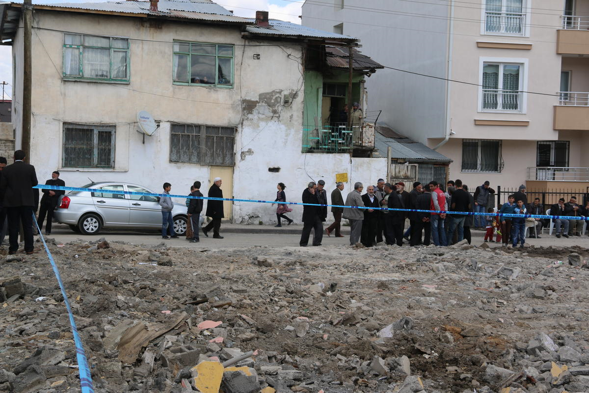 Sivas\'ta Hafriyat Sahasında Ceset Bulundu