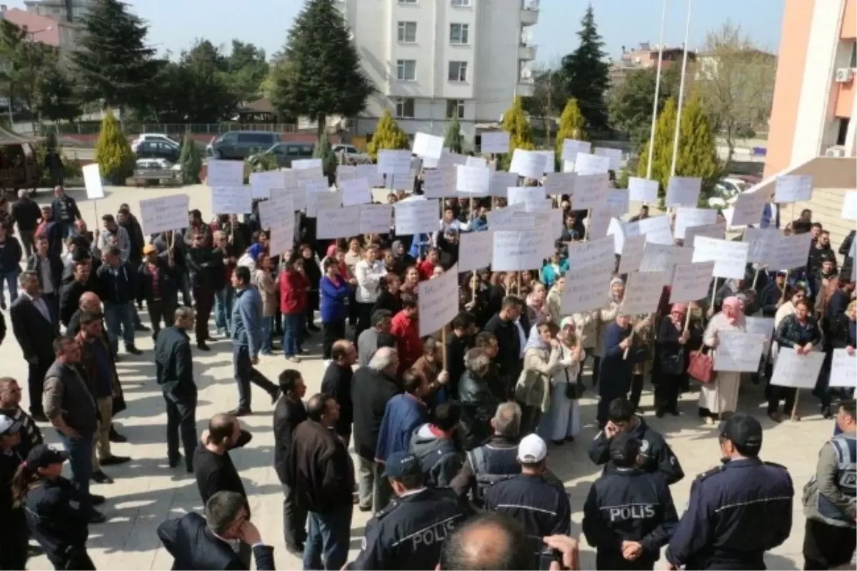 Tekirdağ\'da Seçim Sonuçlarına İtiraz Edenler Eylem Yaptı