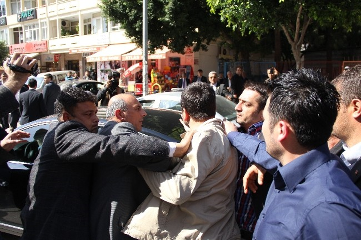 Adana\'da Seçim Gerginliği