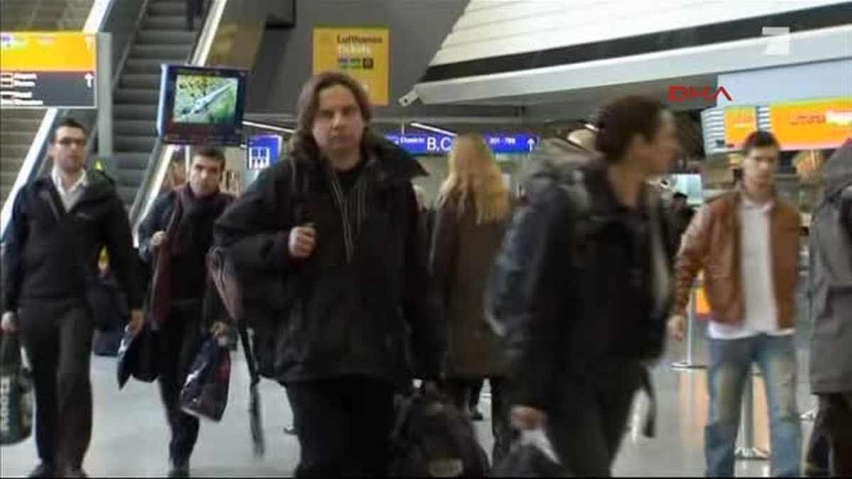Almanya\'da Hava Ulaşımına Grev Darbesi