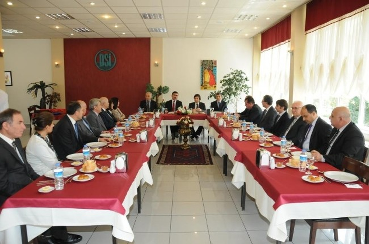 Balıkesir\'de Özel İdare Büyükşehir Belediyesine Geçecek