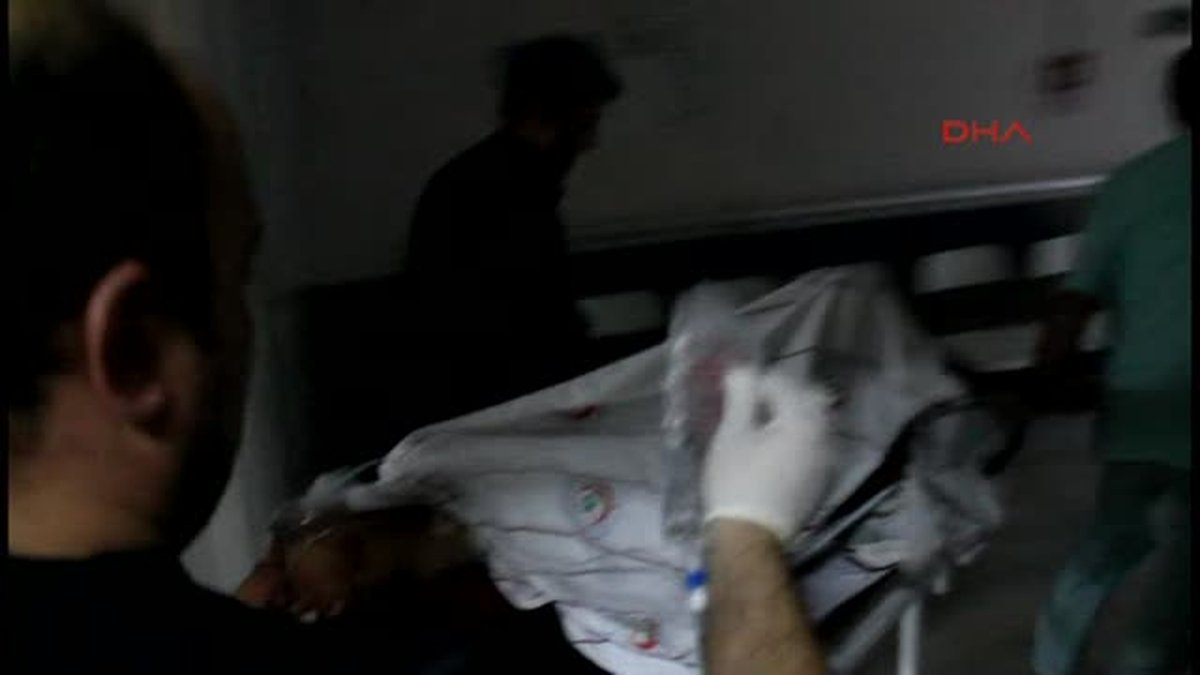 Başından Vurulan Kadın Otomobilden Atıldı
