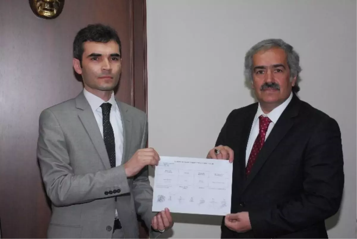 Başkan Durmuş Küçük, Mazbatasını Aldı