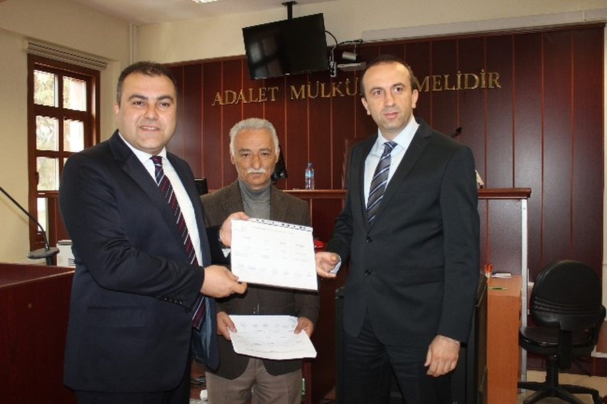 Başkan Erener, Mazbatasını Aldı