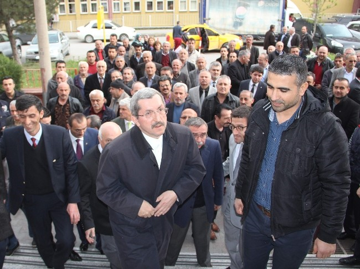 Başkan Vergili Mazbatasını Aldı