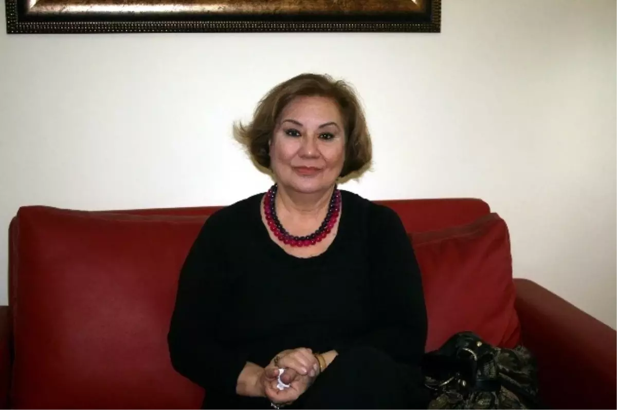 Başkent Okulları Ünlü Tiyatrocu Gülsen Tuncer'i Konuk Etti