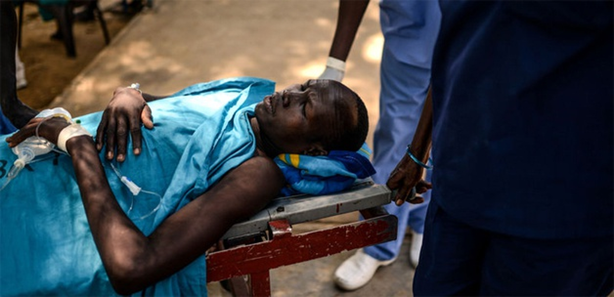 Batı Afrika\'daki Ebola Virüsü