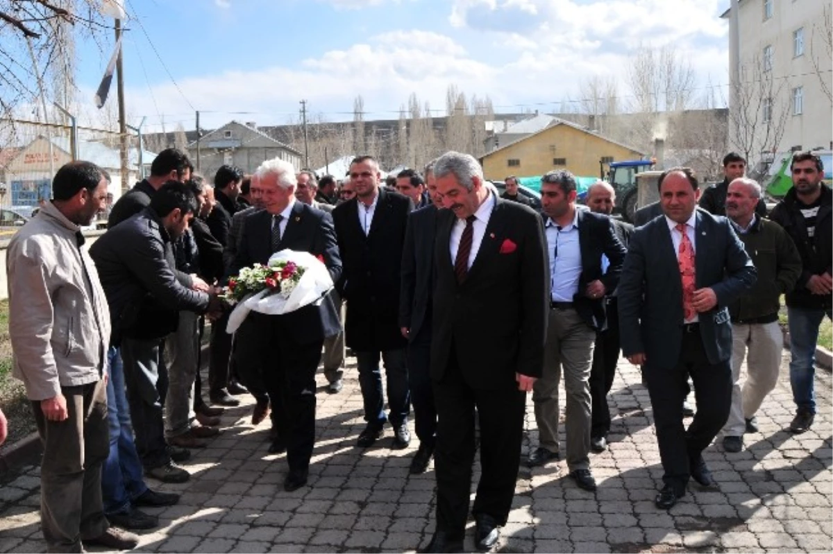 Belediye Başkanı Sarı Göreve Başladı