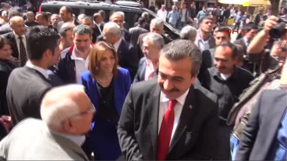 Çukurova Belediye Başkanı CHP\'li Çetin, Mazbatasını Aldı