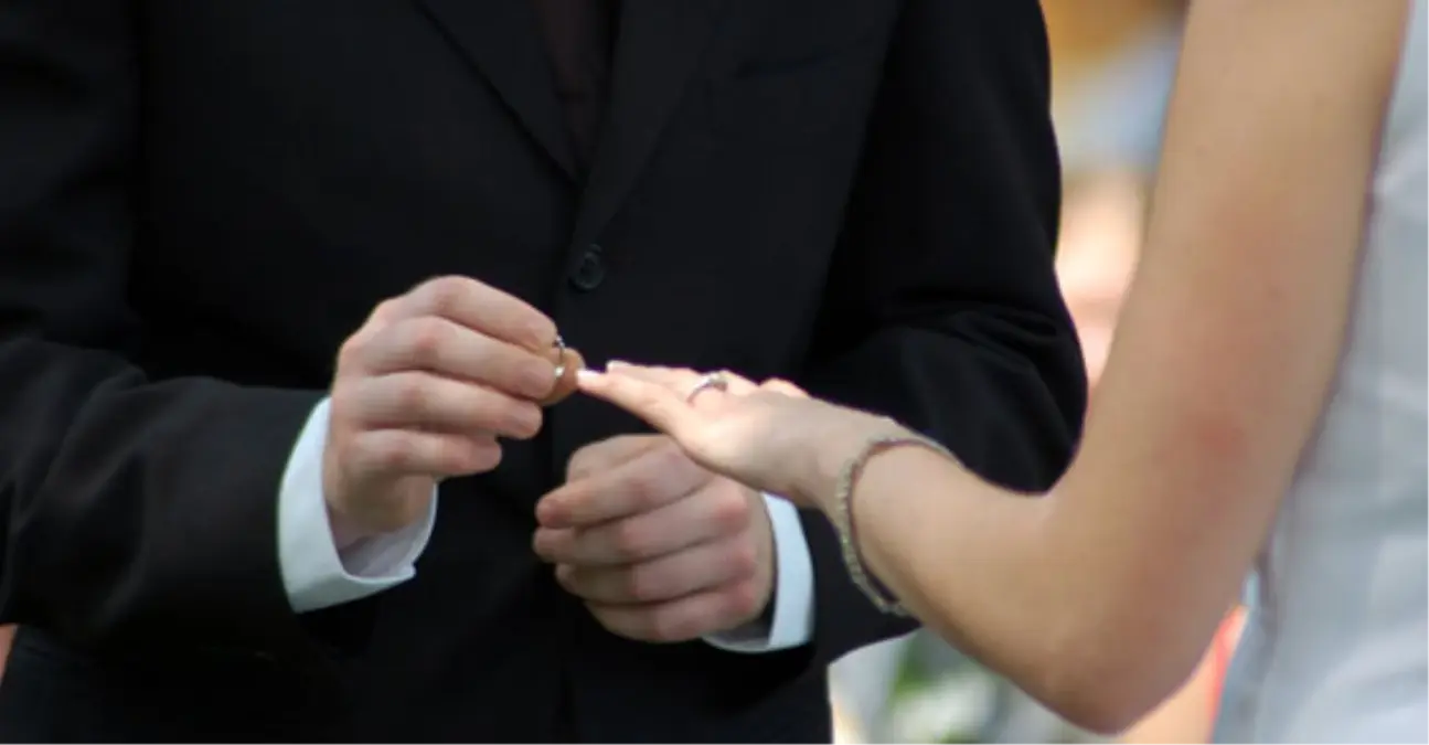 Evlenecek Çiftlerden 04.04.2014 Tarihine Yoğun İlgi