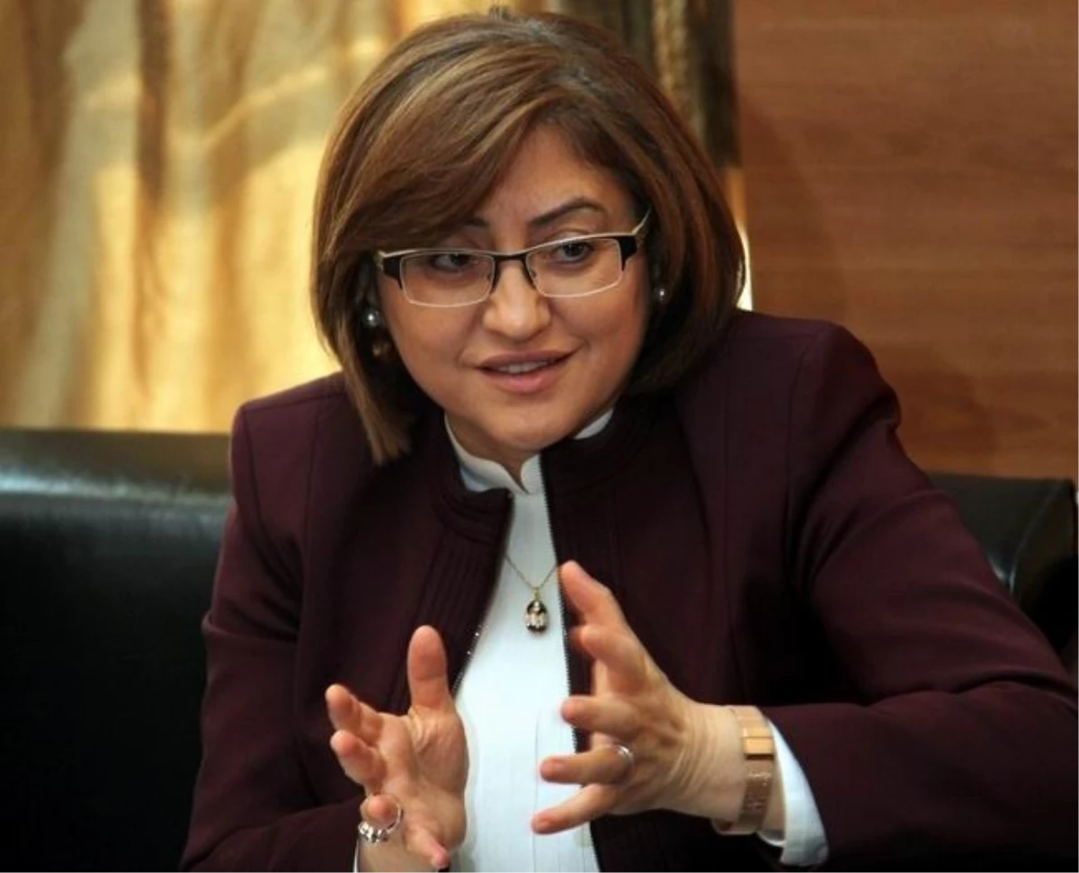 Fatma Şahin: Türk Siyasi Tarihi AK Parti ve Başbakanımızı Altın Harflerle Yamıştır