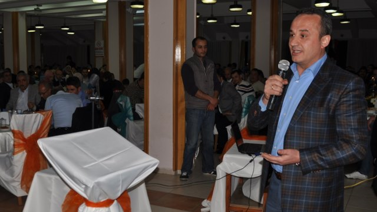 "İzmir Hizmete Değil, İdeolojiye Oy Kullandı"