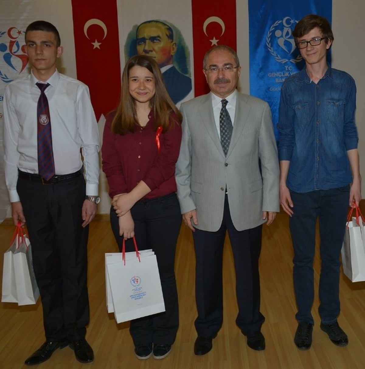Kırklareli\'de \'Çanakkale\' Konulu Şiir Yarışması Düzenlendi