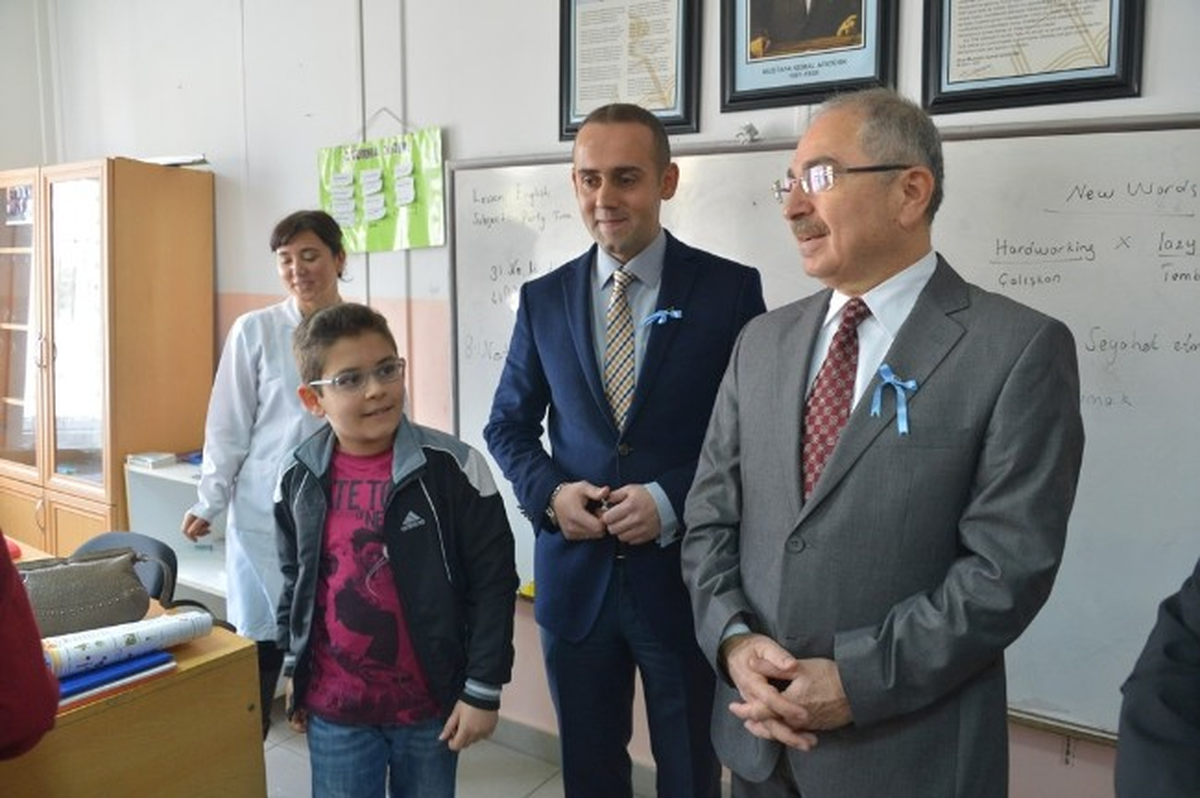 Kırklareli\'de Gökkuşağı Özel Eğitim Uygulama Merkezi Açıldı