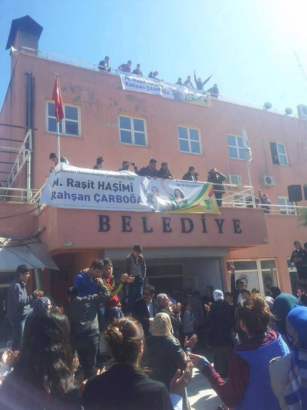 Kozluk\'ta \'Oylar Çöpten Çıktı\' İddiası