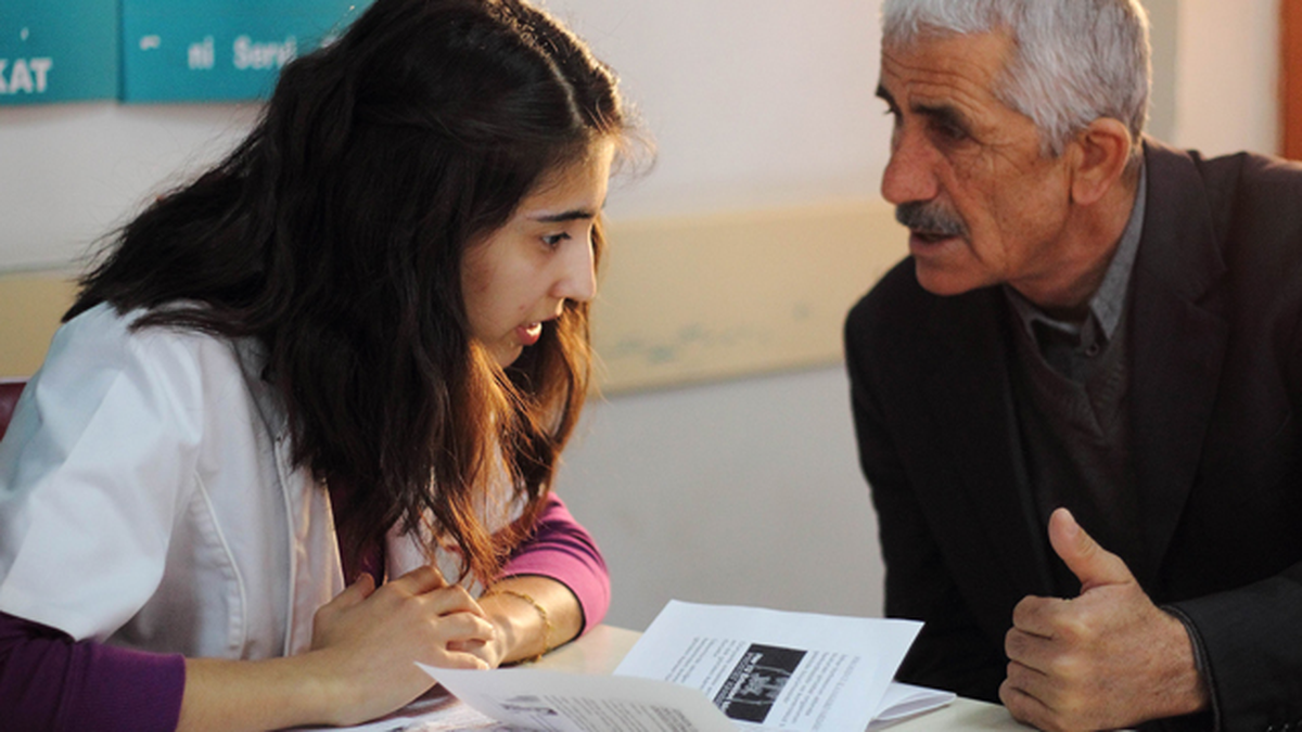 Öğrenciler Kanser Hakkında Vatandaşları Bilgilendirdi