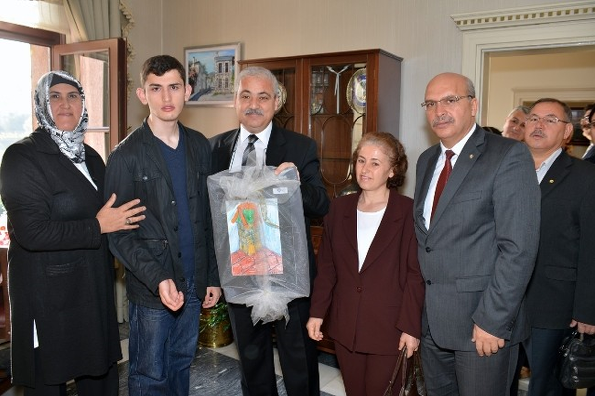 Otizmli Çocuklardan Vali Güvençer\'e Ziyaret
