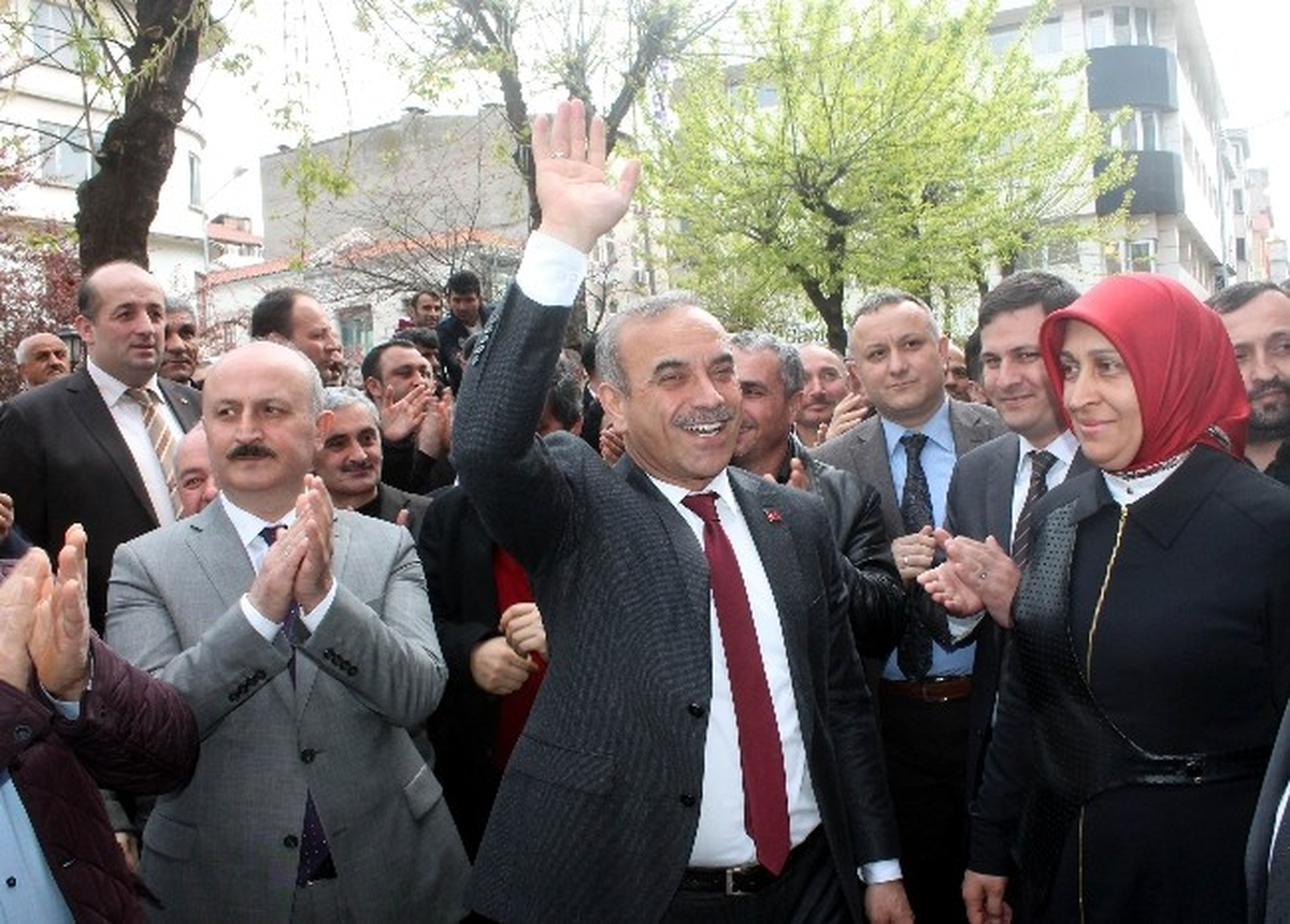 Tekintaş, Mazbatasını Aldı