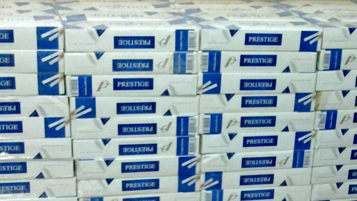 İzmir\'de 75 Bin Paket Kaçak Sigara Ele Geçirildi