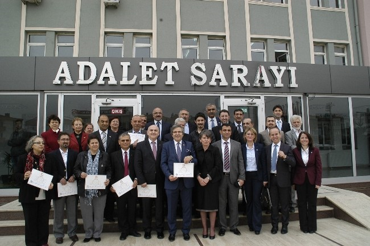 Bandırma Belediye Başkanı Mazbatasını Aldı