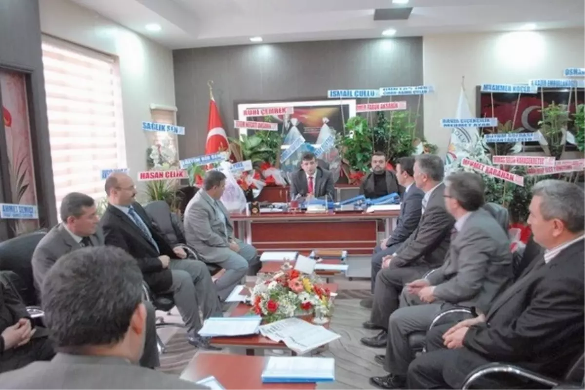 Bolvadin Belediye Başkanı Fatih Kayacan Birim Amirleri ile İlk Toplantısını Yaptı