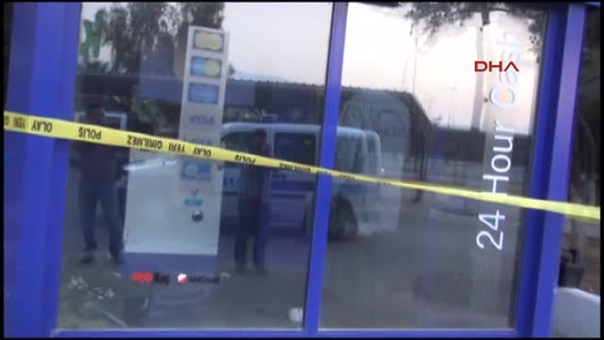 İzmir\'de Atm\'den Hırsızlık Girişimi