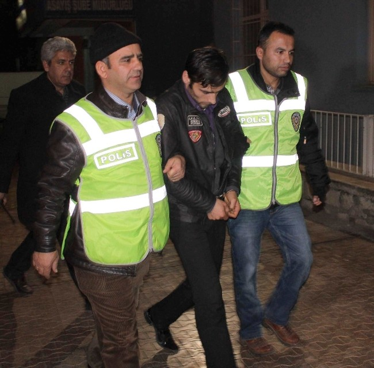 Konya\'da Bıçaklı Gaspçıya 5 Yıl Hapis Cezası