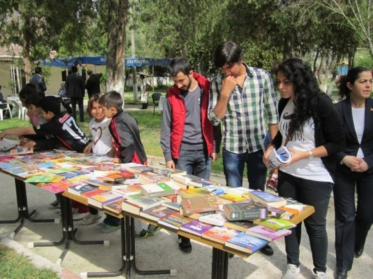 Köprübaşı Kitap Okuyor