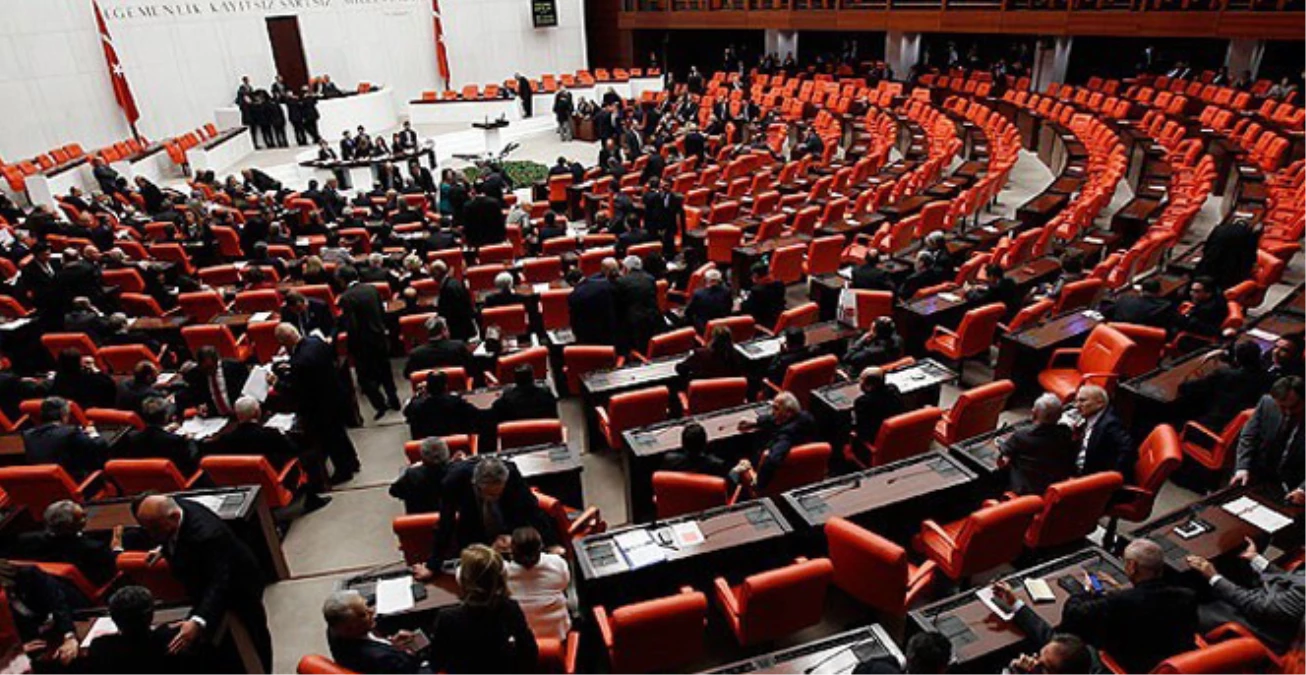 Meclis\'te Sandalye Sayısı Düşüyor, BDP Grup Sınırında
