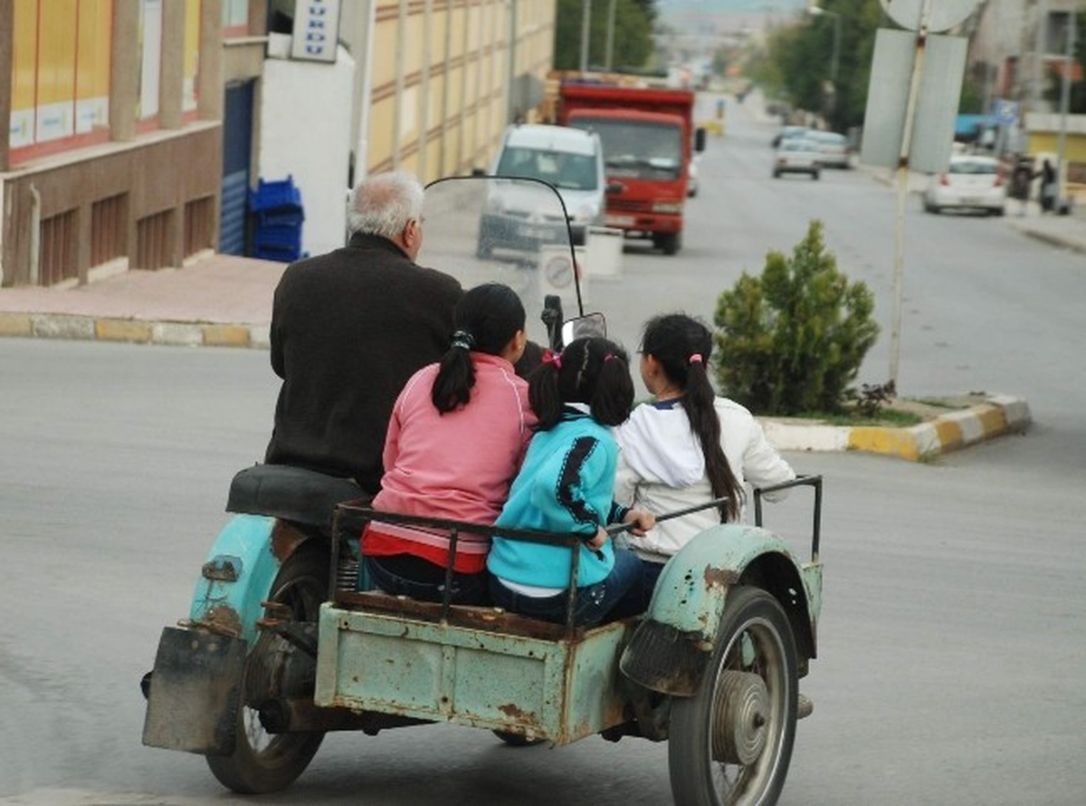 Öğrencilerin Tehlikeli Yolculuğu