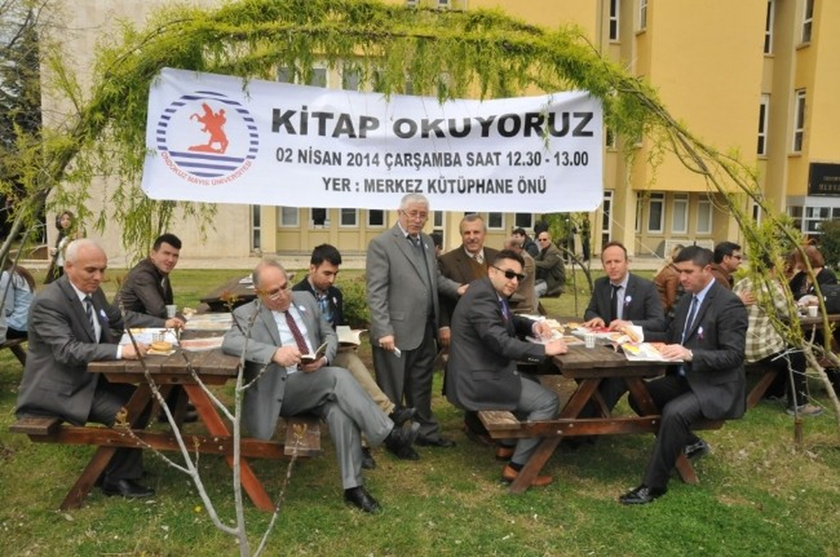 Omü\'de Kitap Okuma Etkinliği