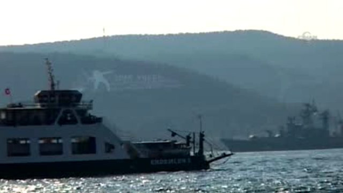 Rus Savaş Gemileri Çanakkale Boğazı\'ndan Geçti