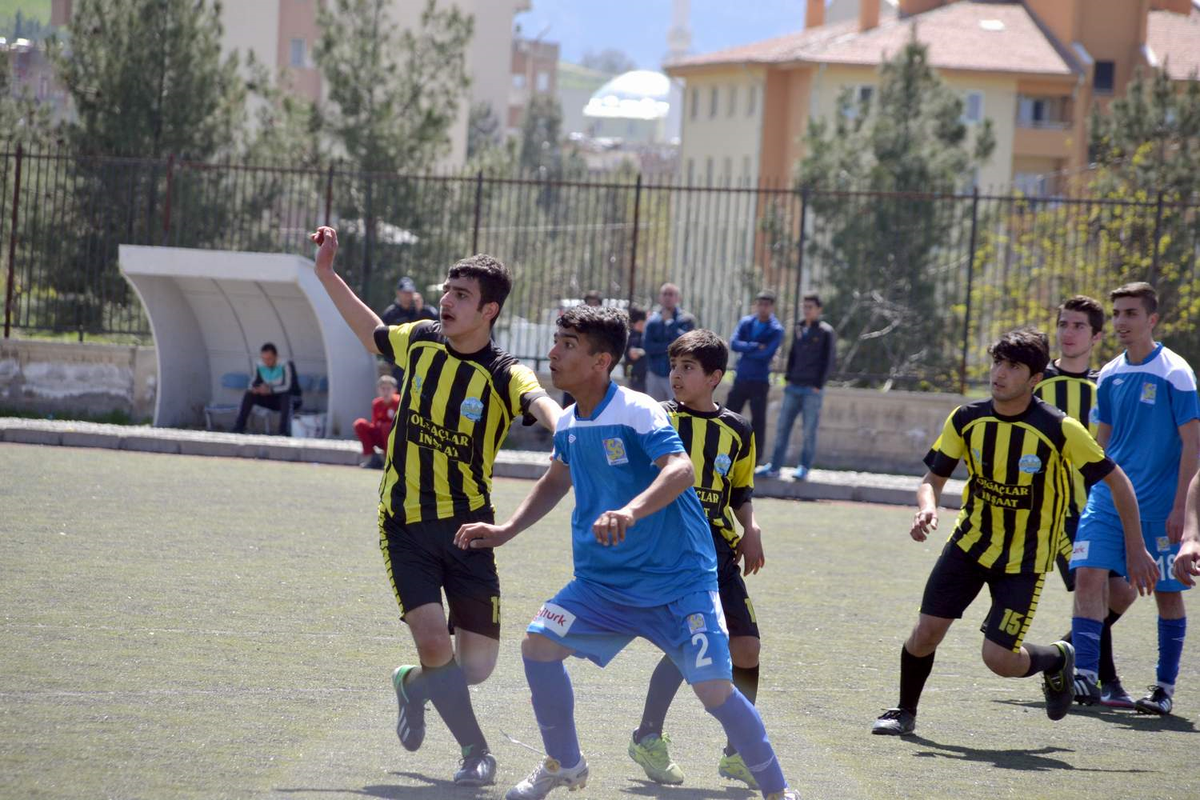 Siirt Spor, Botan Spor\'u Farklı Yendi