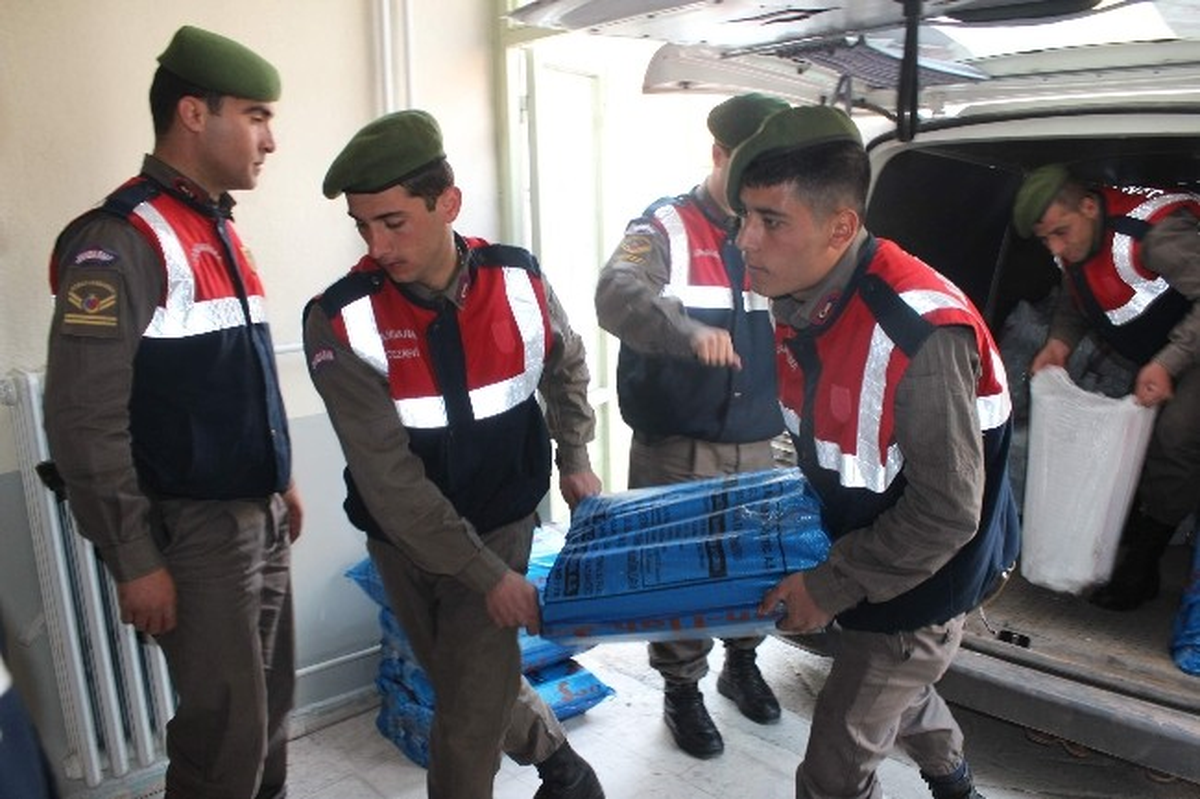 Silah Parçası Üretilen Bağ Evine Jandarma Baskını