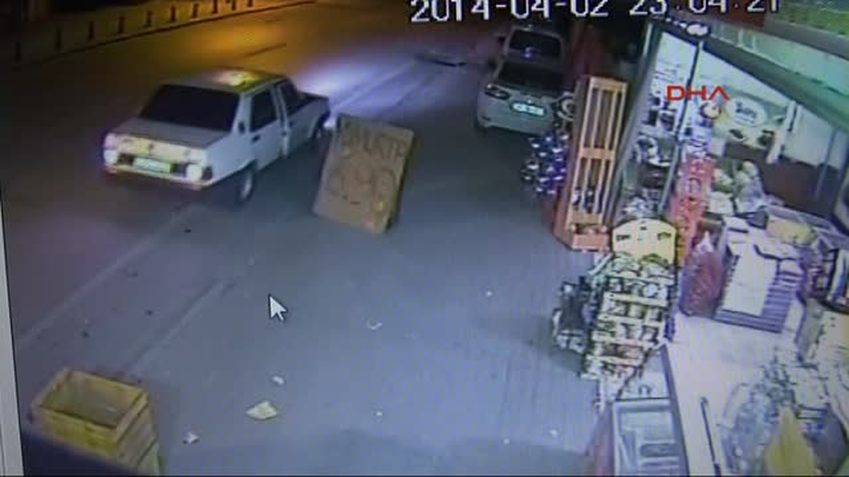 Yumurta Hırsızları Güvenlik Kamerasına Yansıdı