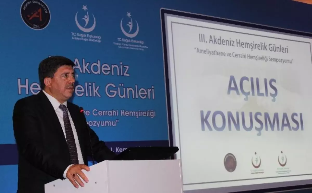 Ameliyathane ve Cerrahi Hemşireliği Sempozyumu' Yapıldı
