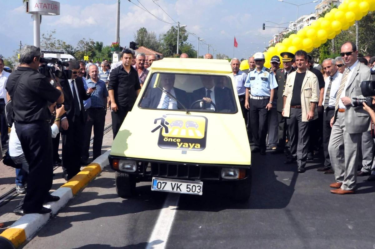 Yaya Öncelikli Kent Antalya Projesi" Kemer\'de de Başladı