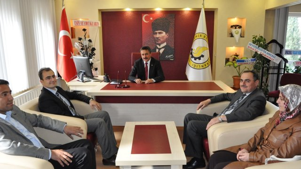 Başhekim Yüzüak Başkan Tutal\'a Ziyarette Bulundu