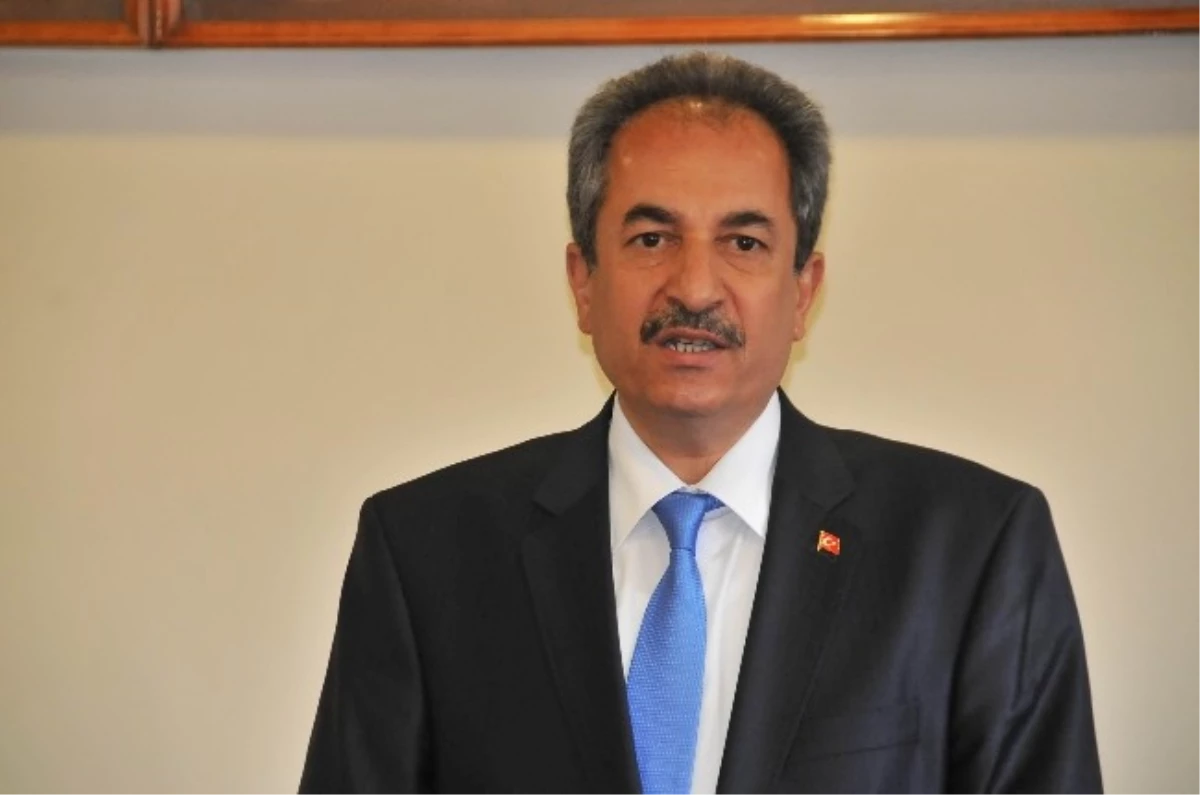 Akşehir Belediye Başkanı Akkaya Personel ile Toplantı Yaptı