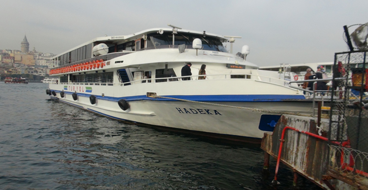 Eminönü'nde Bebek Arabasından Kayan Çocuk Denize Düştü