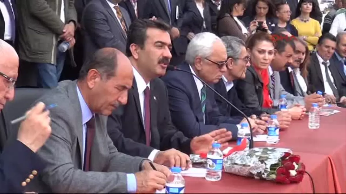 CHP'li Başkanın İlk İcraatı 'Halk Günü' Düzenlemek Oldu