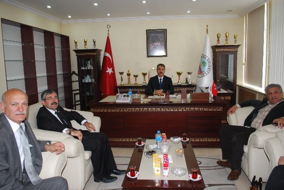 Elibol\'dan Başkan Bekler\'e Ziyaret