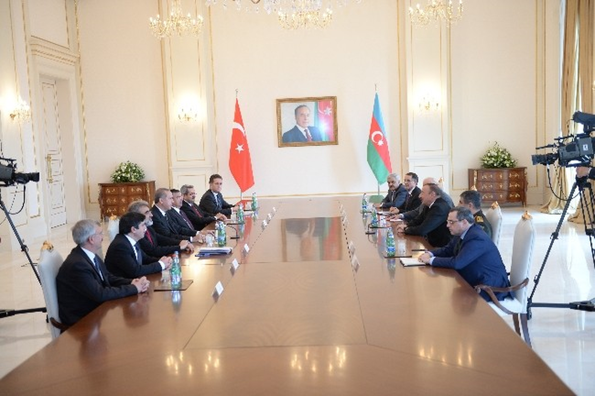 Erdoğan ve Aliyev Heyetler Arası Görüşmeye Başkanlık Etti