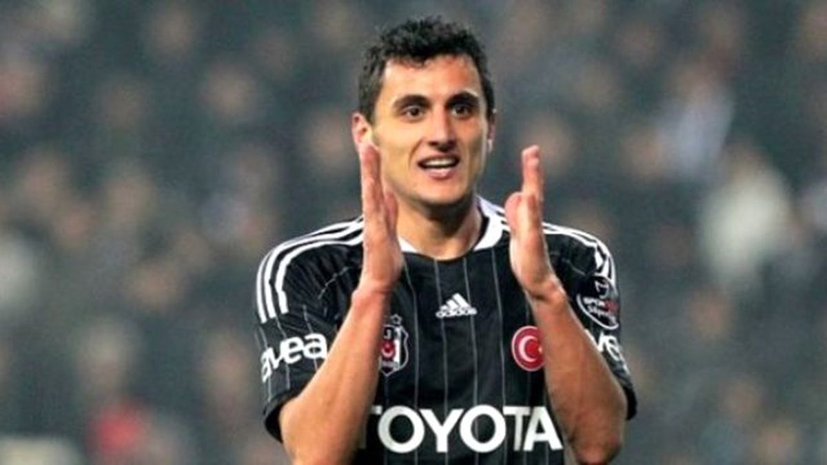 Beşiktaş\'ta Mustafa Pektemek Şoku