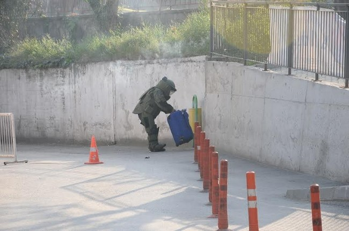 Hastane Bahçesinde Bomba Paniği